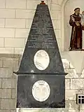 Monument funéraire.