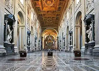 La nef centrale de Francesco Borromini.