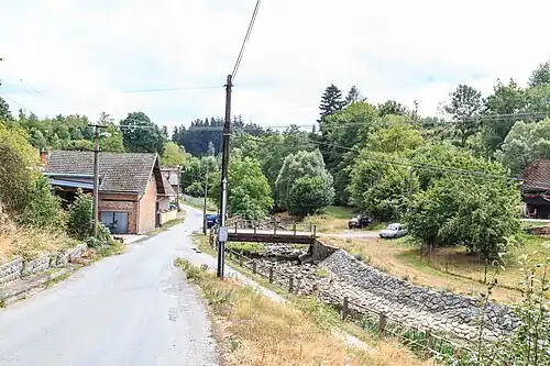 Rivière Žejbro presque à sec.