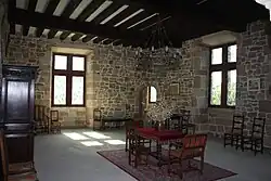 Salon.