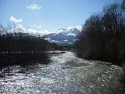 Le Drac et le pic de l'Aiguille.