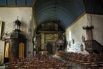 La nef de l'église.