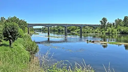 Le pont sur la Dordogne.