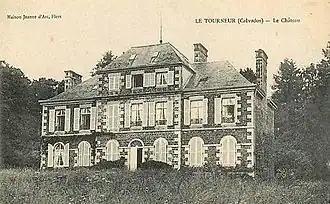 Le château des Noyers.