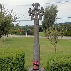 La Croix de Larrière.