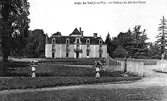 Le château des Monts au début du XXe&nbsp;siècle (carte postale d'Edmond Mary-Rousselière).