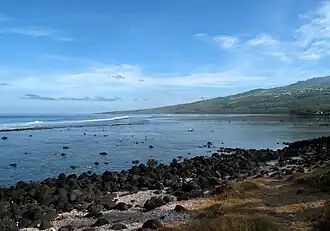 Le lagon de l'Étang Salé à marée basse.