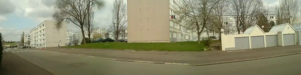 Le quartier du Mortard, constitué principalement de barres d'immeubles implantées le long du boulevard de la Résistance.