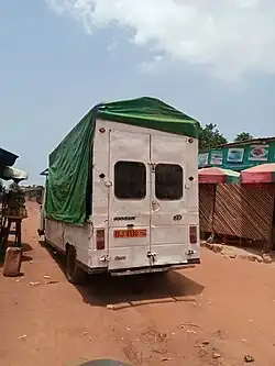 Véhicule de transport en commun à Abomey-Calavi.