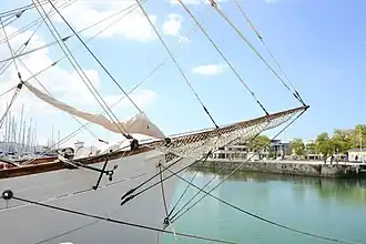 Détails de L’ancre et le beaupré du Marité.