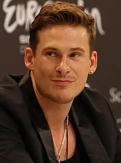 Description de l'image Lee Ryan 2011 cropped.jpg.