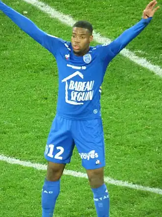 Image illustrative de l’article Warren Tchimbembé