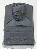 Plaque sur la maison de Kaunas où Aleksandras Dambrauskas a vécu de 1906 à 1938.