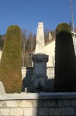 Monument aux morts.