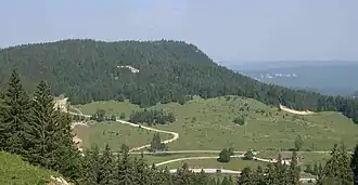 Les Tuffes vues des pentes de la Dôle.