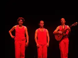 Description de cette image, également commentée ci-après