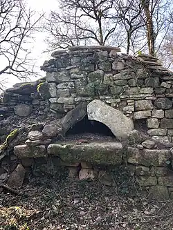 Ancien four à pain.