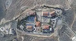 Vue aérienne. Le campus du LFLHN lors des festivités de ses 20 ans en 2017.