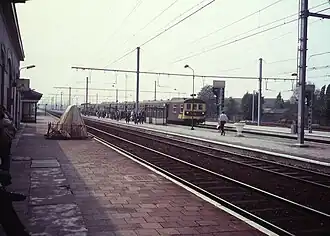 Train en gare (1981).