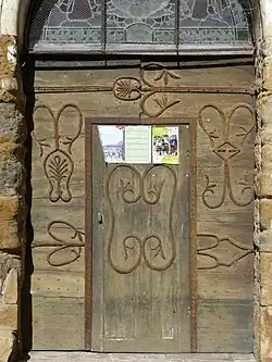 Les pentures du portail.