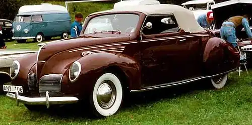 Cabriolet 2 portes, 1938.