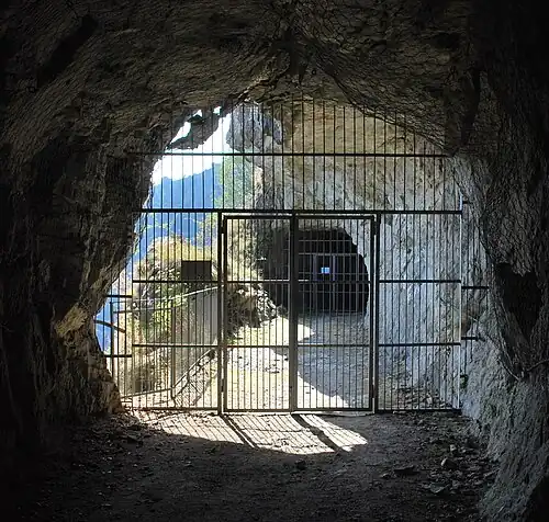Tunnels du mont Morissolo (province du Verbano-Cusio-Ossola, Piémont).