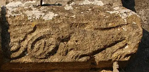 Détail de l'abaque : un des trois lions.