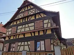 Ferme (XVIIIe), 47 rue du Général-de-Gaulle.