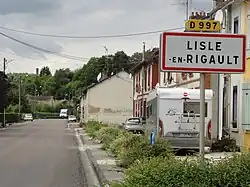 Entrée de l'agglomération.