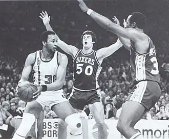 Image illustrative de l’article Lloyd Neal