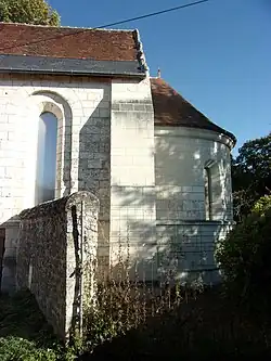 Abside restaurée de la chapelle vue du sud.