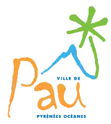 Logo représentant une montagne et un arbre stylisés au trait bleu et vert ; légende ocre-orange et bleue : Pau ville des Pyrénées océanes.
