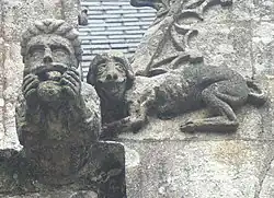 Église paroissiale Saint-Émilion : détail de sculptures.