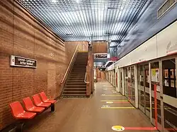 Vue générale du quai (39 mètres) en direction de CH Dron