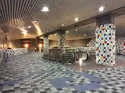 Premier étage de la station.