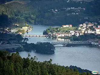 Île Insuíña à côté du pont