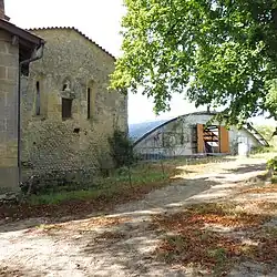 La maison du XVIIIe&nbsp;siècle, la chapelle et le site de la villa.