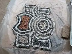 Reconstitution de mosaïque.