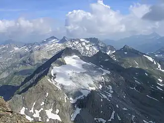 Vue du Luckenkogel au centre, depuis le Muntanitz ; à droite l'Äusserer Knappentröger.