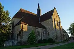 Église Saint-Gervais (XIIe-XVIe).