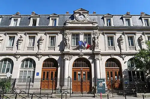 Lycée Janson-de-Sailly aux nos&nbsp;94-106.