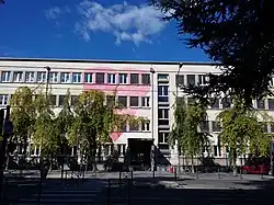 Description de cette image, également commentée ci-après