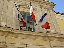 Façade du lycée Lalande à Bourg-en-Bresse.