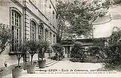 Lyon - École de Commerce - Cour intérieure