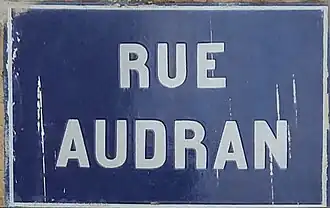Voir la plaque.