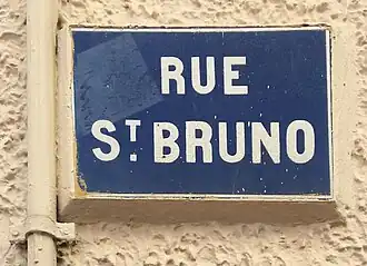 Voir la plaque.