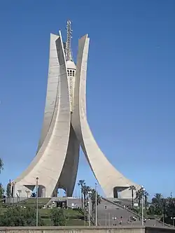 Mémorial du martyr à Alger.