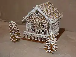 Avec décoration de Noël.