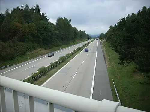 L'autoroute D1 à Měšín.