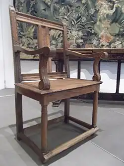 Chaise à Bras (milieu XVIe&nbsp;siècle, Musée des arts appliqués de Cologne).